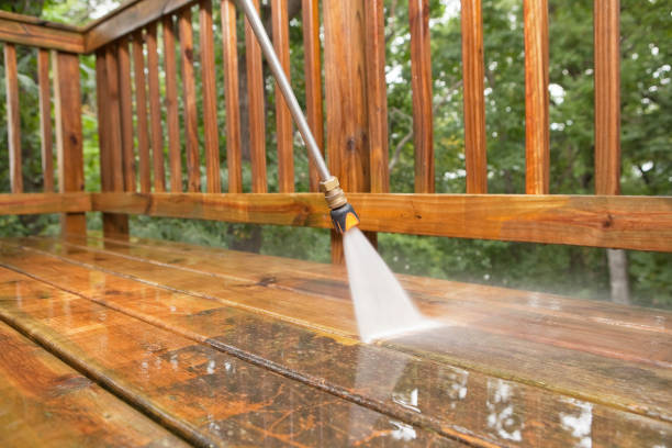 Best Pool Deck Cleaning  in Santa Cruz, CA
